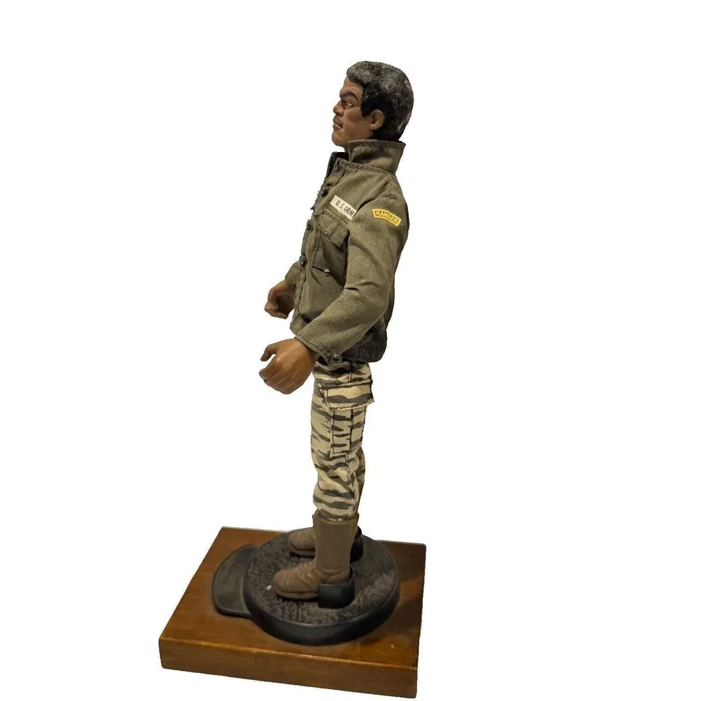 Vtg Hasbro 1994 G.I. Joe Stalker 30th Anniversary Black Soldier Figure Wood Base